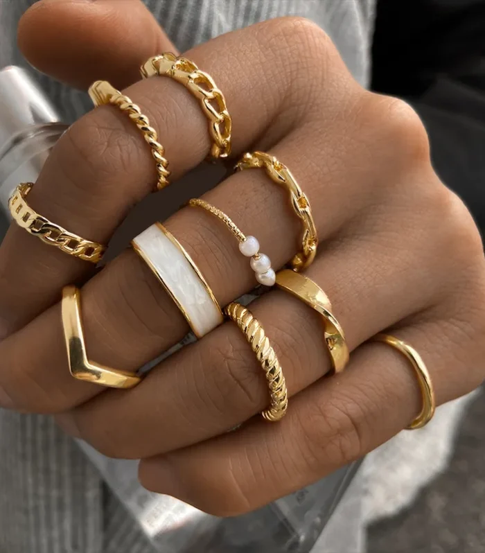 Aphroze - Vintage Golden Rings Set